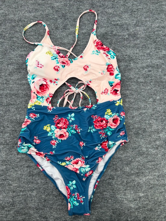 Cupshe Other - Cupshe Women’s Floral One-Piece Swimsuit - Pink & Blue Size Large